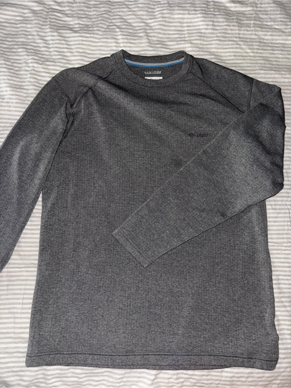 Columbia Men's Long-Sleeve Crew Neck Shirt - Charcoal